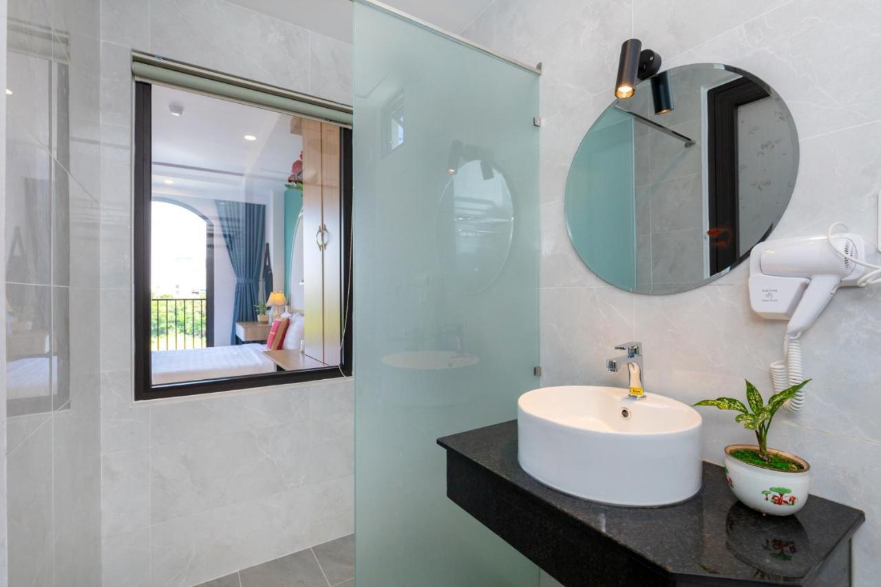 Gold Holiday Hotel Vung Tau Exterior photo